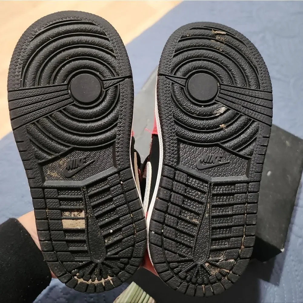 Jordan 1 Mid Black‎ Infrared 23-white Kid Sneakers